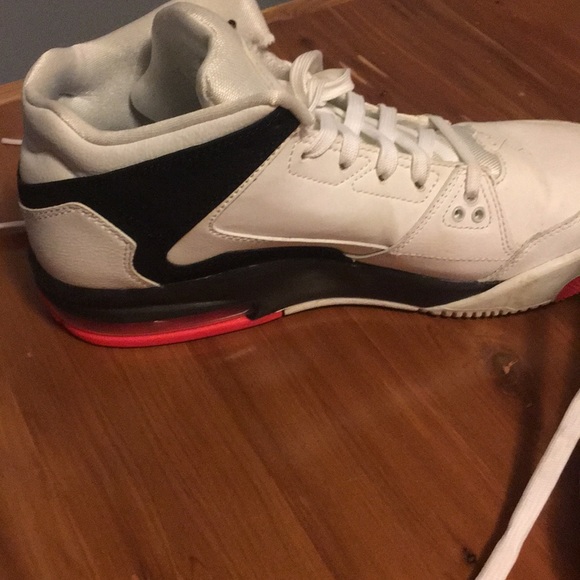 Jordan Flights - Picture 5 of 5